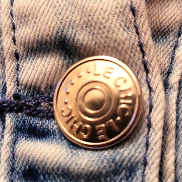 Adorable Le Chic light wash thin denim jacket - Picture 6 of 9